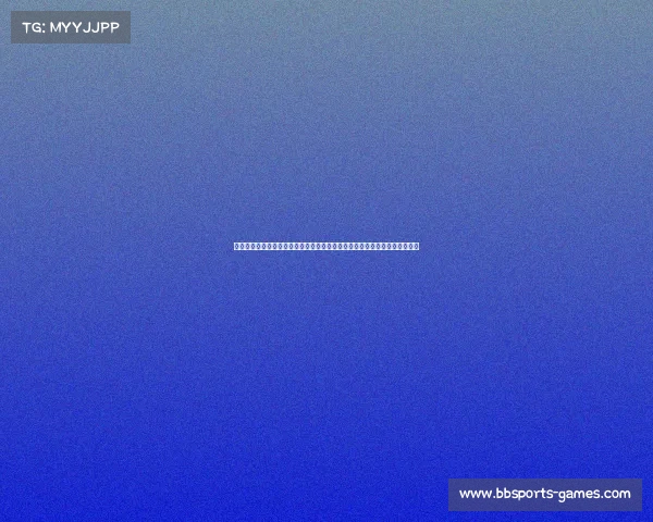 柳岩网球场露面，超短裙与筒袜穿搭成为焦点，粉丝纷纷称赞她的完美曲线！